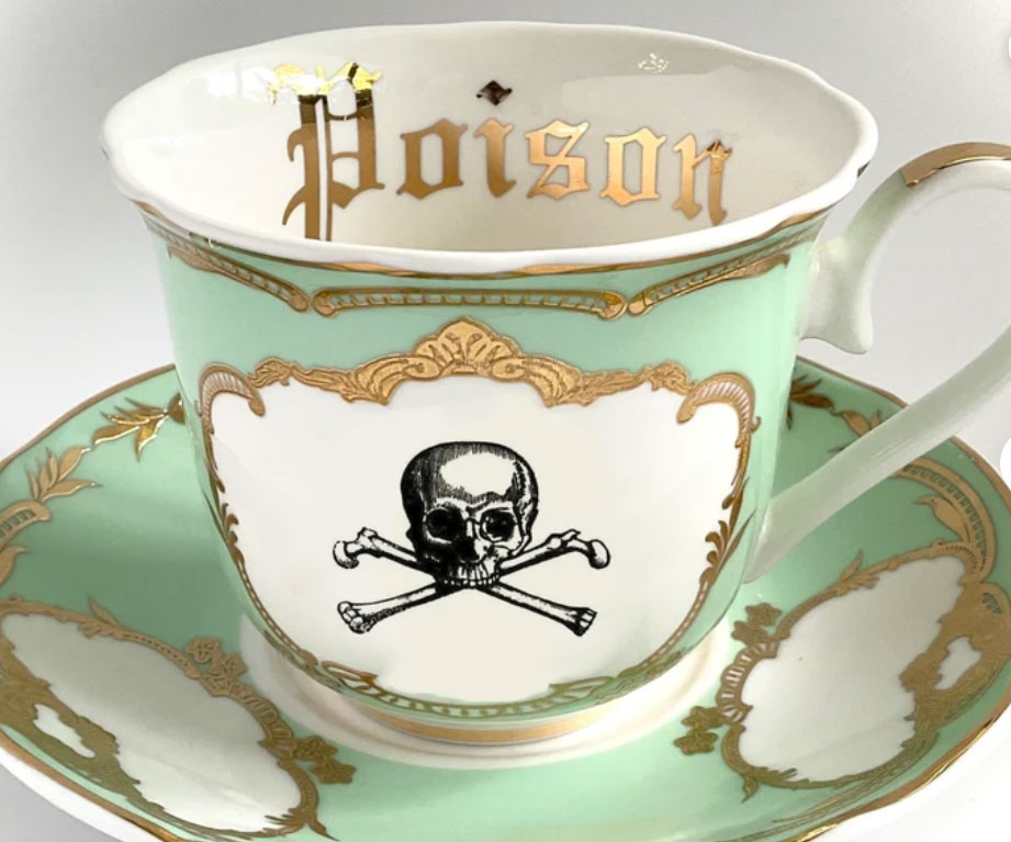 Skull and crossbones tea cup set. 